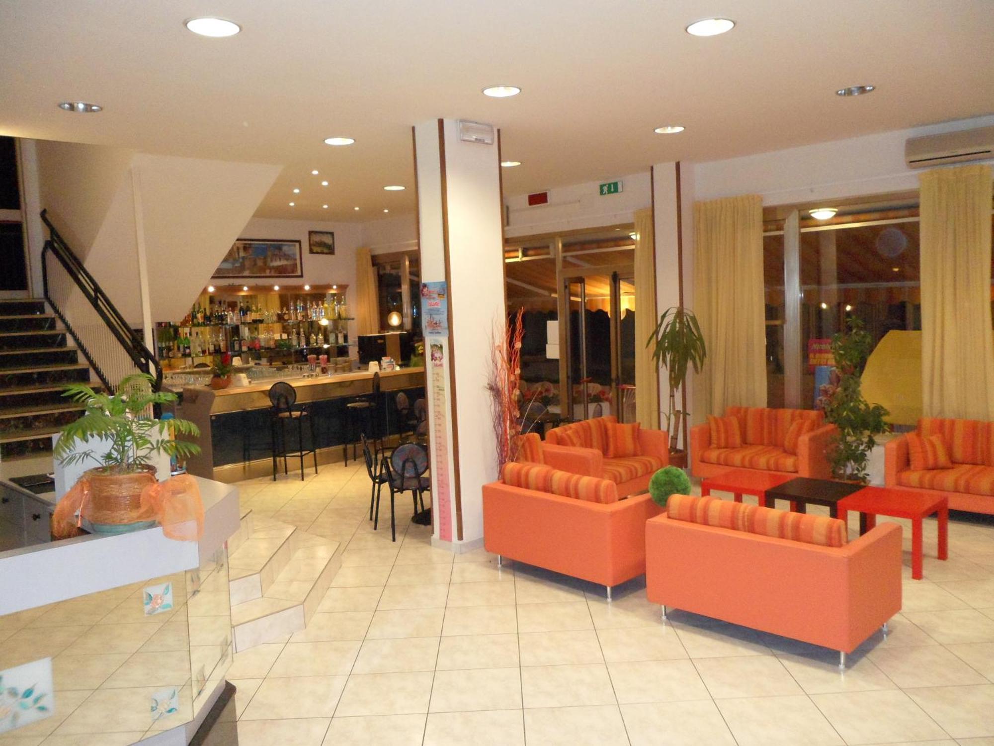Hotel Galileo Rimini Bagian luar foto