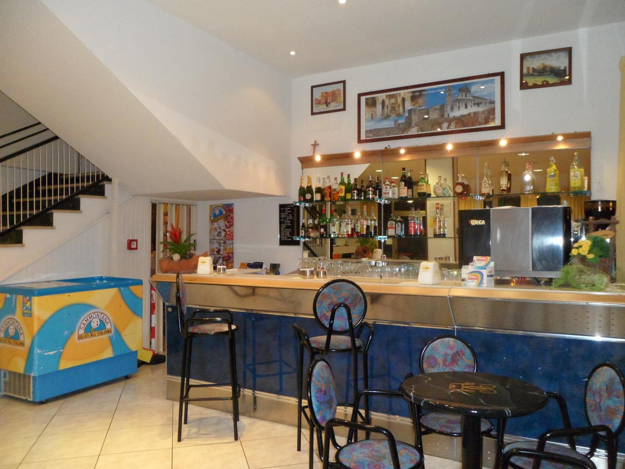 Hotel Galileo Rimini Bagian luar foto