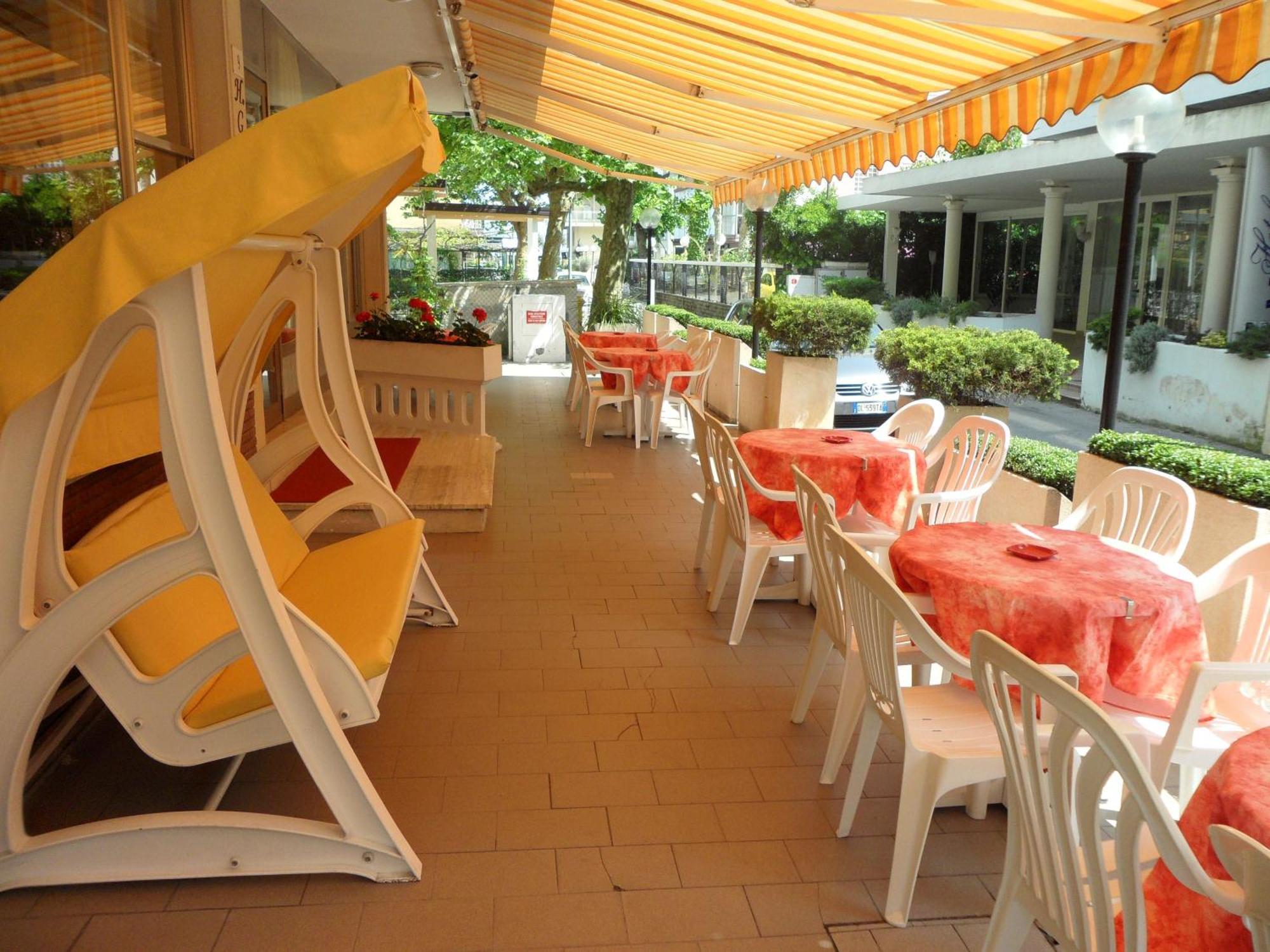 Hotel Galileo Rimini Bagian luar foto